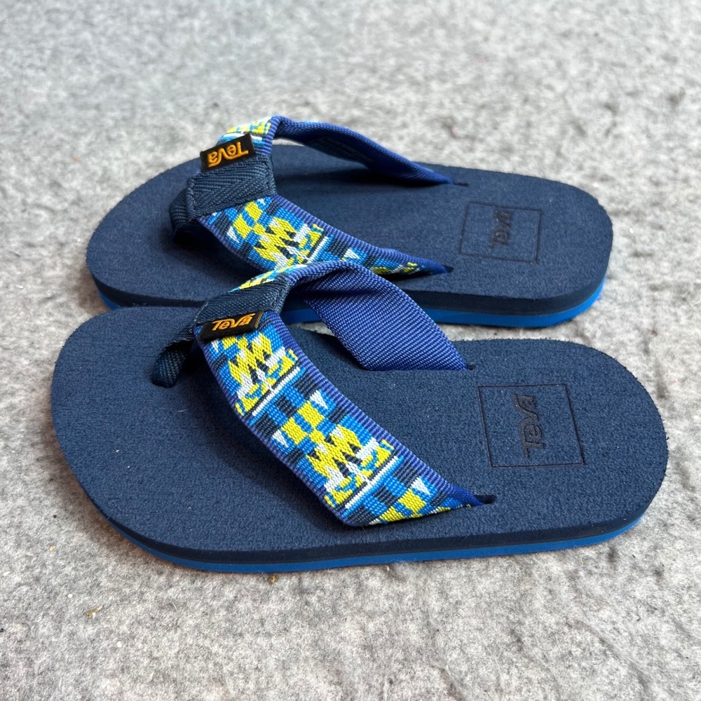 Teva Kids Flip Flops Blue Yellow Geometric Pattern Sandals Thong Shoes Boys 11 - Picture 2 of 5